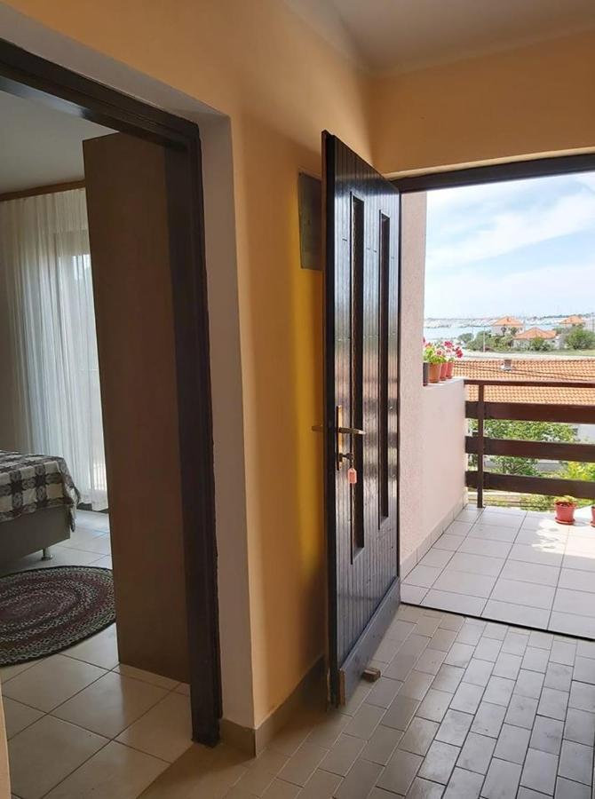 Apartmani Svitlana Sukošan Екстериор снимка