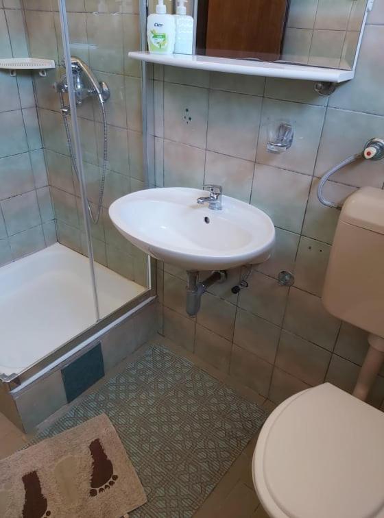 Apartmani Svitlana Sukošan Екстериор снимка
