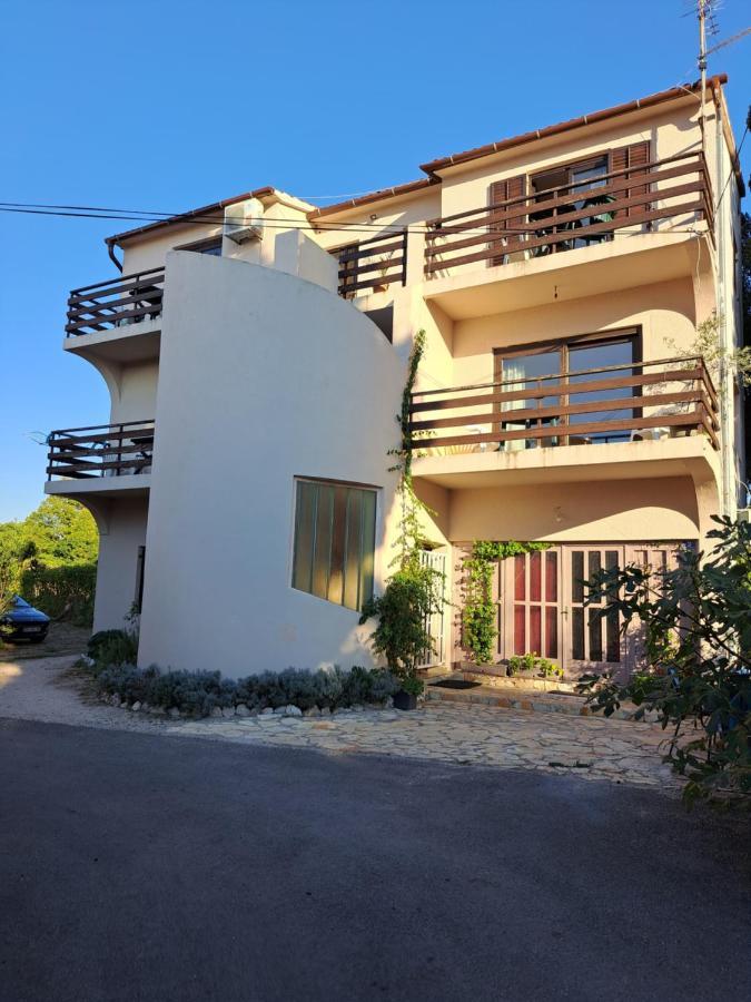 Apartmani Svitlana Sukošan Екстериор снимка