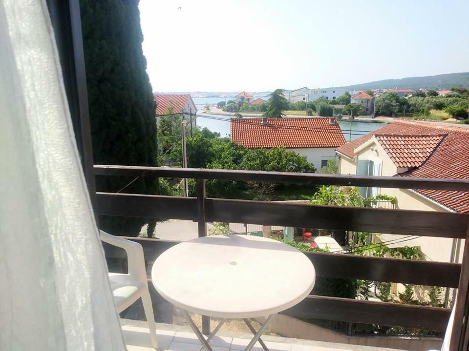 Apartmani Svitlana Sukošan Екстериор снимка